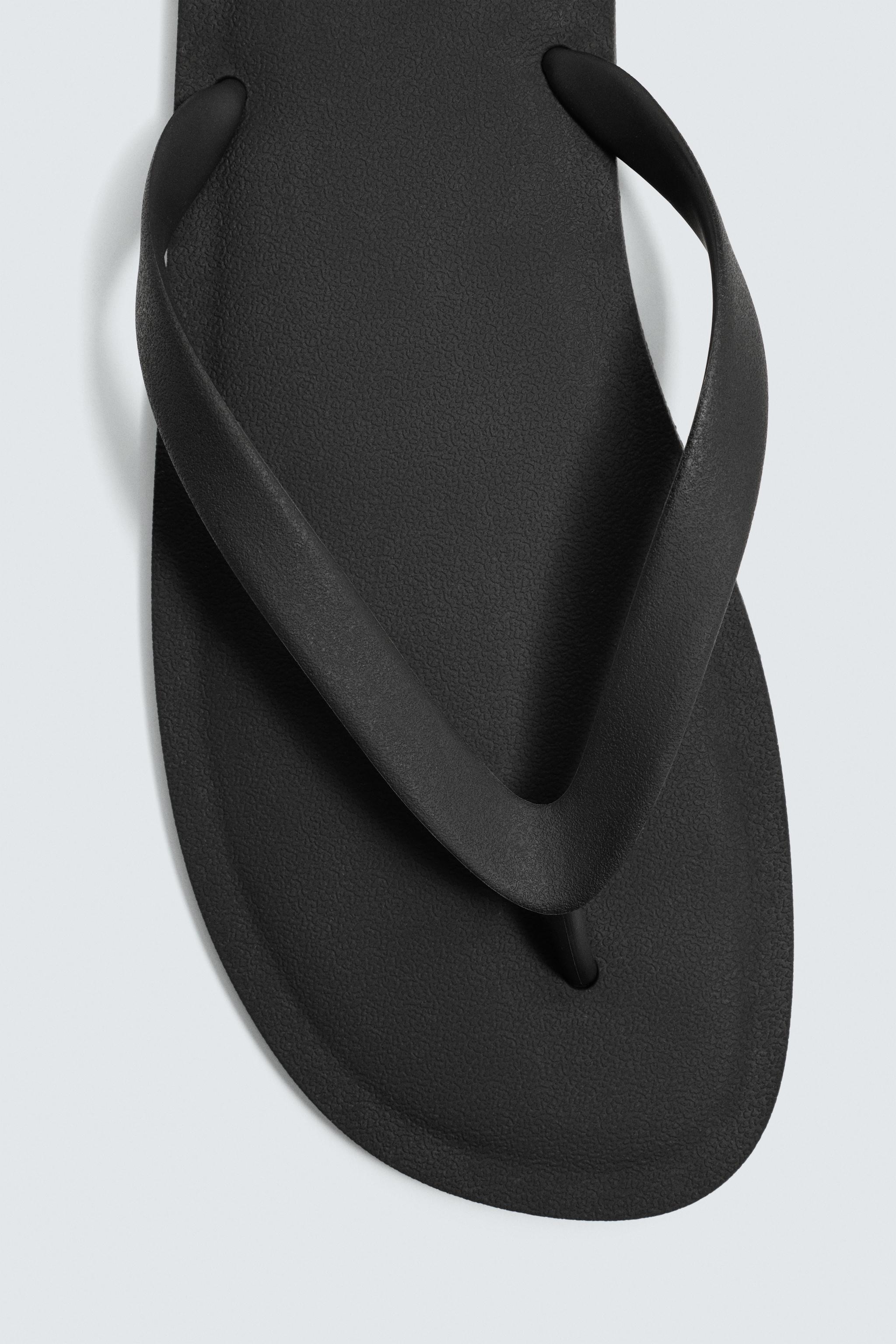STRAPPY SANDALS